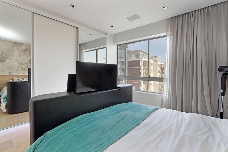 To Let 2 Bedroom Property for Rent in Sea Point Western Cape